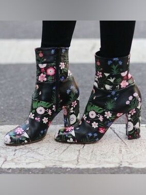 Valentino Camugarden paneled floral fabric mid-calf boots size IT 38 US 8